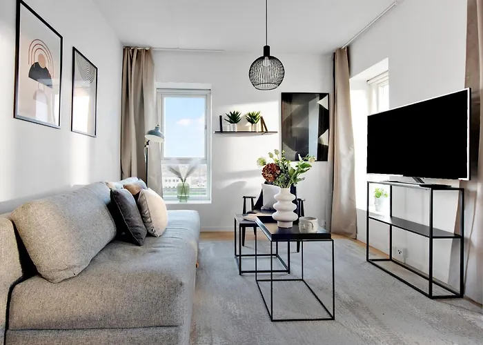 Sanders Arena - Dreamy One-Bedroom Apartment Close To Metro Station
