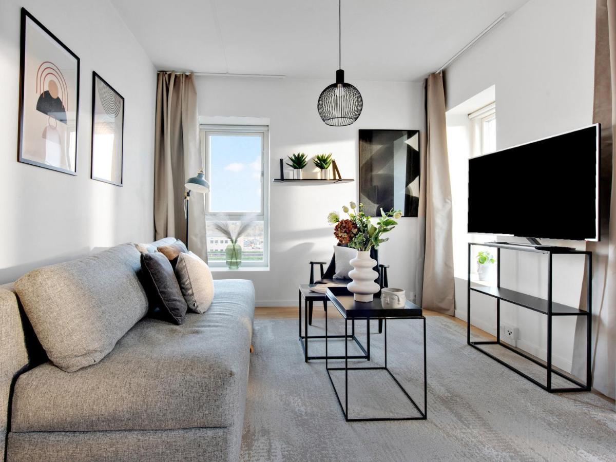 Sanders Arena - Dreamy One-bedroom Close To Metro Station Apartment *